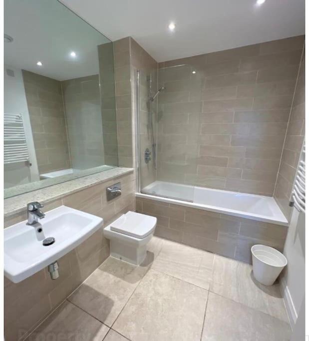 Ormeau Road Stylish Double Bedroom Luxury Apartment Belfast Exterior photo